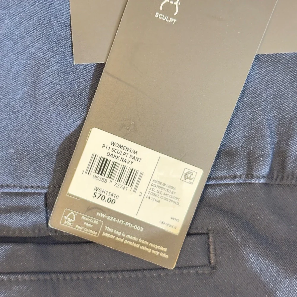 437 | NWT Walter Hagen Performance Sculpt Pull On Golf‎ Pant Dark Navy Women Med